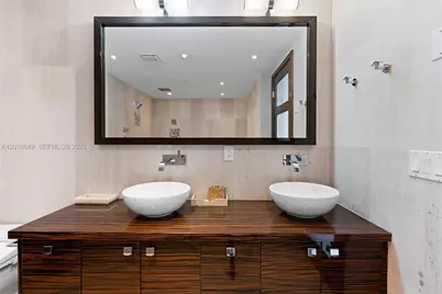 5875 Collins Ave #1902, Miami Beach, FL 33140 - Photo 29