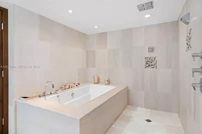 5875 Collins Ave #1902, Miami Beach, FL 33140 - Photo 31