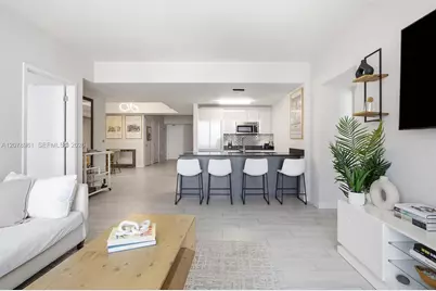 1010 Brickell Ave #2102, Miami, FL 33131 - Photo 7
