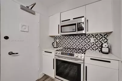 9195 Collins Ave #1109, Surfside, FL 33154 - Photo 29