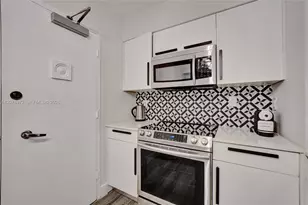 9195 Collins Ave, Surfside, FL 33154 - Photo 29