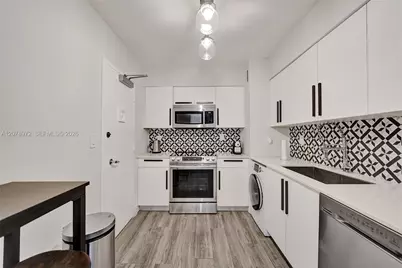 9195 Collins Ave #1109, Surfside, FL 33154 - Photo 23