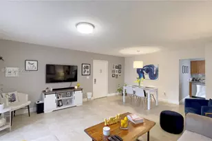 7975 SW 86th St, Miami, FL 33143 - Photo 3