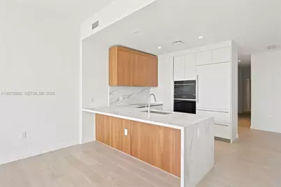 1400 Biscayne Blvd #505, Miami, FL 33132 - Photo 5
