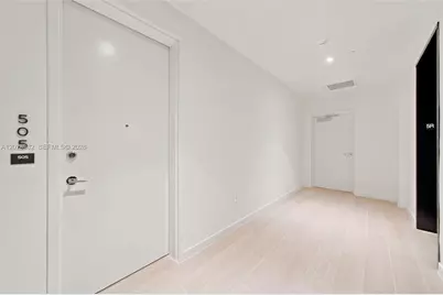 1400 Biscayne Blvd #505, Miami, FL 33132 - Photo 25