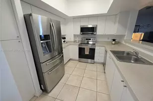 17375 Collins Ave, Sunny Isles Beach, FL 33160 - Photo 5