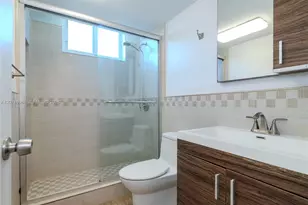 921 Jefferson Ave, Miami Beach, FL 33139 - Photo 13