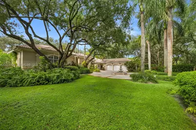 8430 SW 98th St, Miami, FL 33156 - Photo 3
