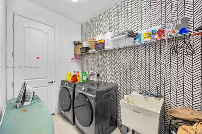 83 Palm Ln, Royal Palm Beach, FL 33411 - Photo 37