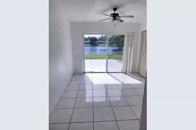 16 Camden Ln, Boynton Beach, FL 33426 - Photo 11