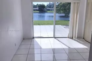 16 Camden Ln, Boynton Beach, FL 33426 - Photo 11