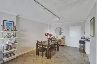 300 Bayview Dr, Sunny Isles Beach, FL 33160 - Photo 11