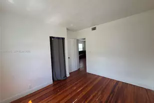 708 NE 4th St, Hallandale Beach, FL 33009 - Photo 11