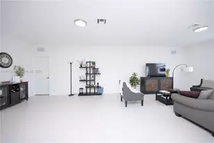 13609 SW 185th Ln, Miami, FL 33177 - Photo 15