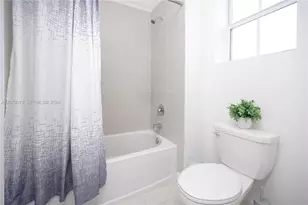 13609 SW 185th Ln, Miami, FL 33177 - Photo 29