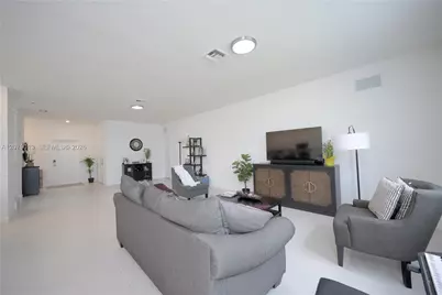 13609 SW 185th Ln, Miami, FL 33177 - Photo 9
