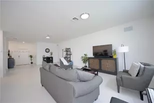 13609 SW 185th Ln, Miami, FL 33177 - Photo 9