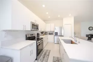 13609 SW 185th Ln, Miami, FL 33177 - Photo 11