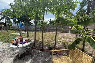 2463 Dewey St, Hollywood, FL 33020 - Photo 3