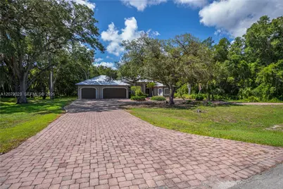 4033 Oak Haven Dr., Labelle, FL 33935 - Photo 3