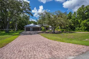 4033 Oak Haven Dr, Labelle, FL 33935 - Photo 3