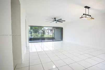 14295 Kendale Lakes Cir, Miami, FL 33183 - Photo 5