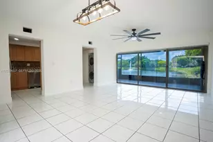 14295 Kendale Lakes Cir, Miami, FL 33183 - Photo 7