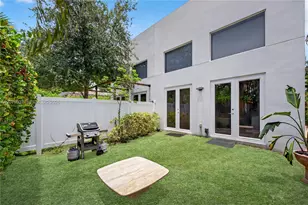 617 NE 14th Ave, Fort Lauderdale, FL 33304 - Photo 35