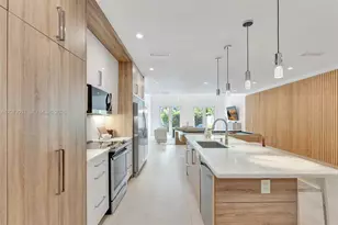 617 NE 14th Ave, Fort Lauderdale, FL 33304 - Photo 5