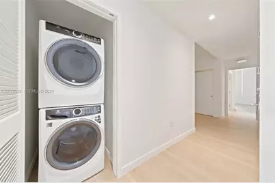 1400 Biscayne Blvd #1205, Miami, FL 33132 - Photo 21