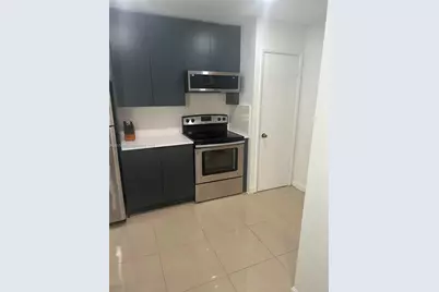 2024 NE 26th St #1, Wilton Manors, FL 33305 - Photo 9