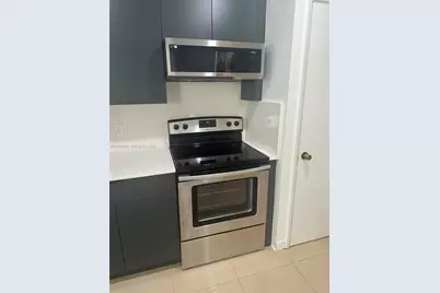 2024 NE 26th St #1, Wilton Manors, FL 33305 - Photo 7