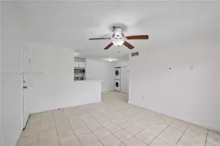 7155 NW 179th St, Hialeah, FL 33015 - Photo 9