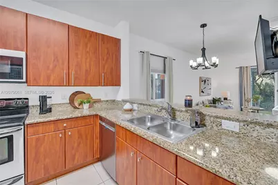 8999 SW 18th St #1401, Miramar, FL 33025 - Photo 7