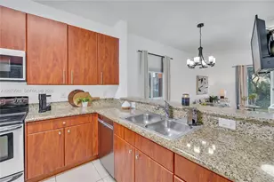 8999 SW 18th St, Miramar, FL 33025 - Photo 7