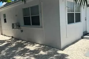 2024 NE 26th St, Wilton Manors, FL 33305 - Photo 11