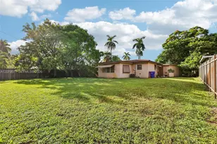 3121 Hollywood Blvd, Hollywood, FL 33021 - Photo 3