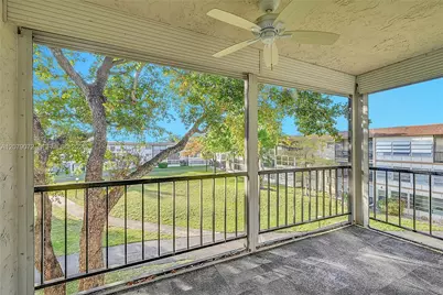 1801 NW 75th Ave #305, Plantation, FL 33313 - Photo 9