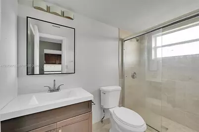 1801 NW 75th Ave #305, Plantation, FL 33313 - Photo 5