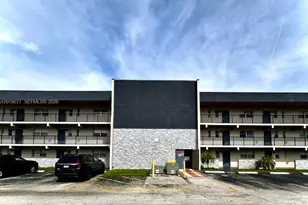 8020 N Colony Cir N, Tamarac, FL 33321 - Photo 3