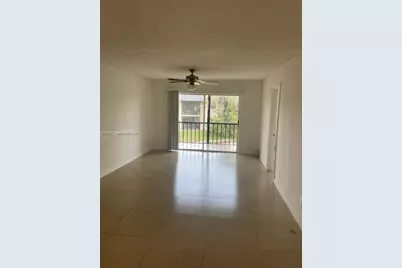 8020 N Colony Cir N #202, Tamarac, FL 33321 - Photo 13