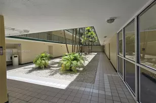 8320 NW 8th St, Miami, FL 33126 - Photo 9