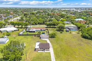 378 SW 6th St, Florida City, FL 33034 - Photo 31