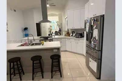 9771 NW 32nd St, Doral, FL 33172 - Photo 15