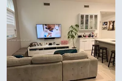 9771 NW 32nd St, Doral, FL 33172 - Photo 13