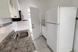 2140 NW 1st Terrace, Miami, FL 33125 - Photo 15