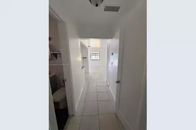 2140 NW 1st Ter #A, Miami, FL 33125 - Photo 17