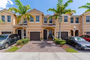 2438 SE 15th St, Homestead, FL 33035 - Photo 1