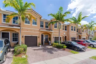 2438 SE 15th St, Homestead, FL 33035 - Photo 3