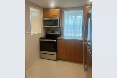 17560 Atlantic Blvd #514, Sunny Isles Beach, FL 33160 - Photo 1